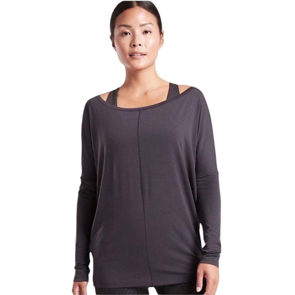 Athleta Essence Flow Long Sleeve Top Size M Grey